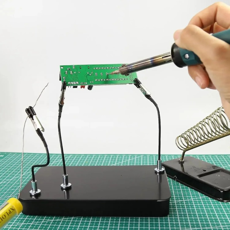 Electronics Repair Hobby - Magnetische Leiterplattenhalter-Lötstation mit 12 flexiblen Armen